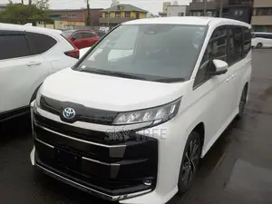 Toyota Noah 2023 Pearl