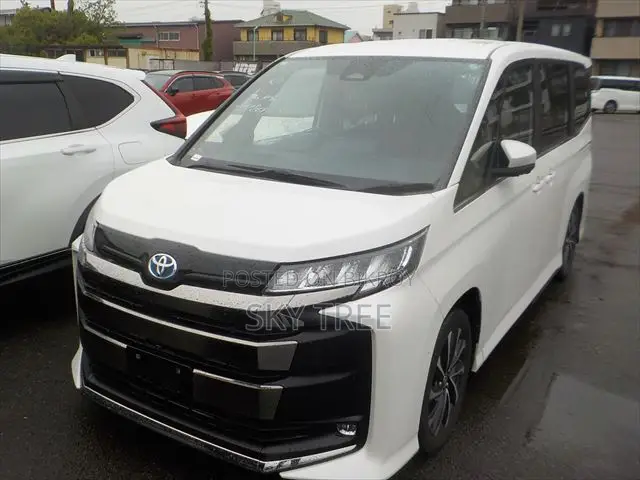 Toyota Noah 2023 Pearl