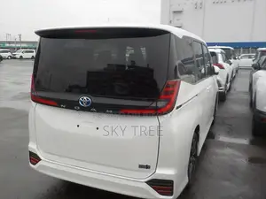 Toyota Noah 2023 Pearl