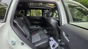 Toyota Corolla Cross 1.8 Hybrid Front Wheel Drive 2021 Pearl