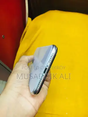 Apple iPhone X 64 GB White