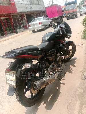 Bajaj Pulsar 150 2018 Black