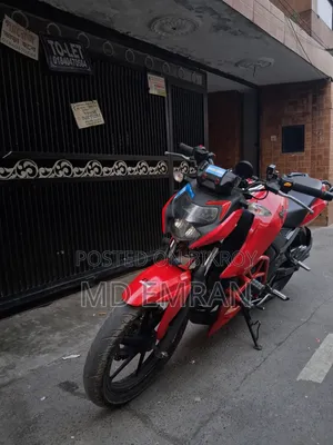 TVS Apache RTR 160 4V 2022 Red
