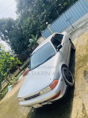 টয়োটা কারিনা ১.৫ এফডব্লিউডি সেডান ১৯৯২ সিলভার