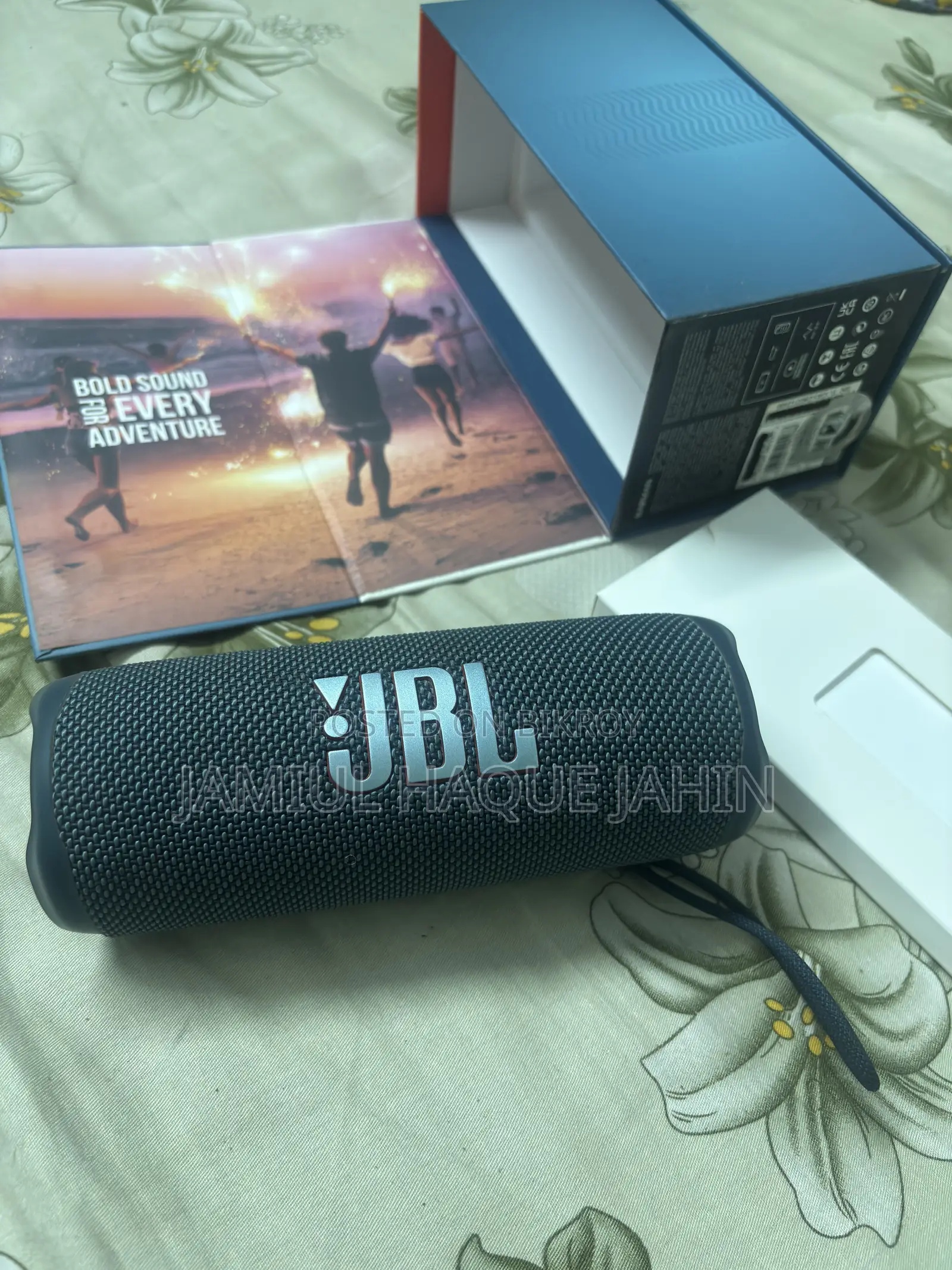JBL Flip 6 + JBL Tune Beam 2 Ear Buds