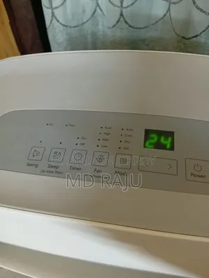 Portable 1 Ton Midea AC