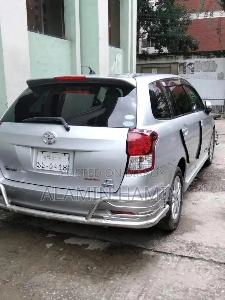 Toyota Corolla Fielder 1.5 Petrol All-Wheel Drive 2012 Silver