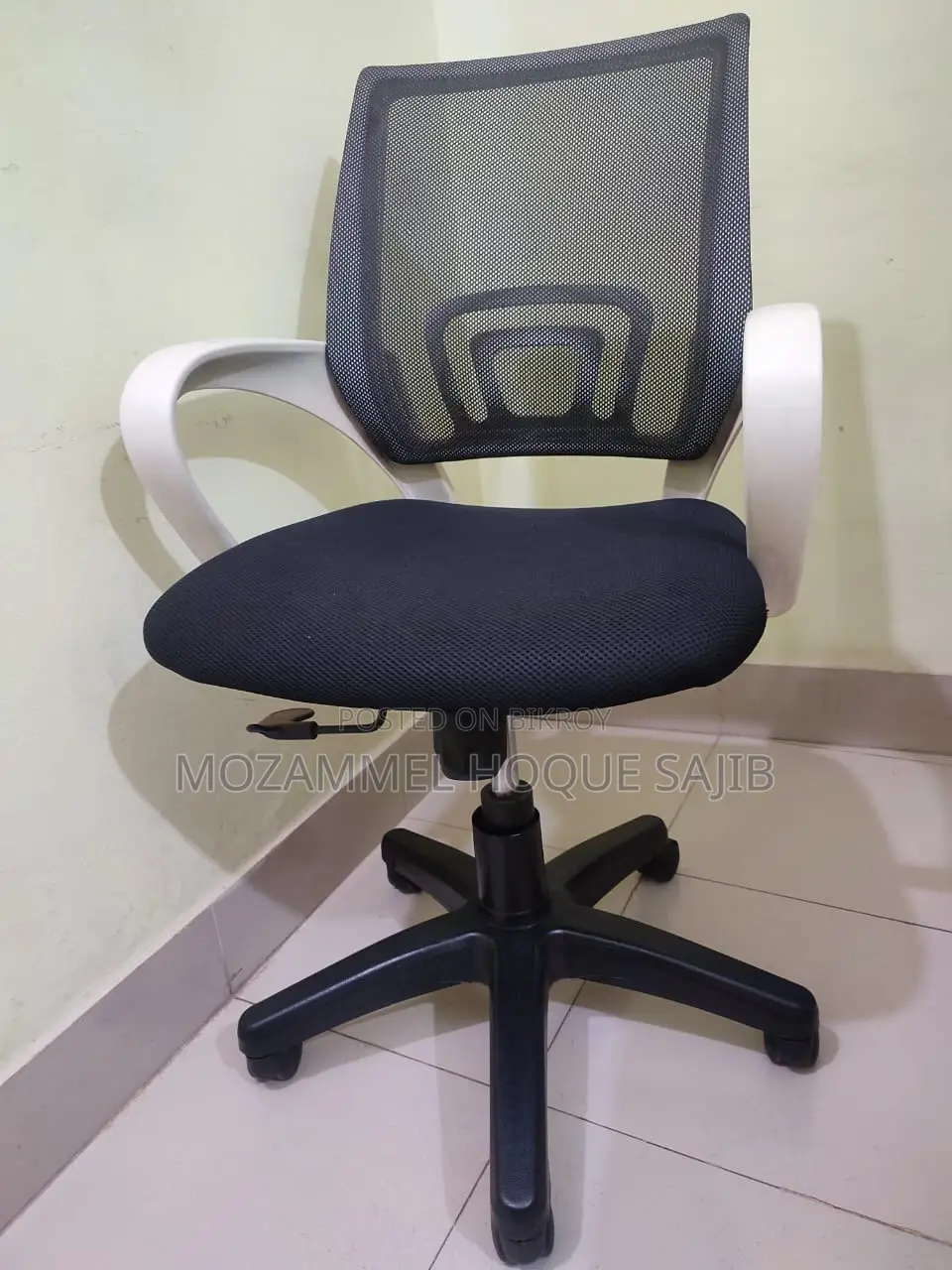 Akhter Furniture Brand Used Chair in Fresh Condition