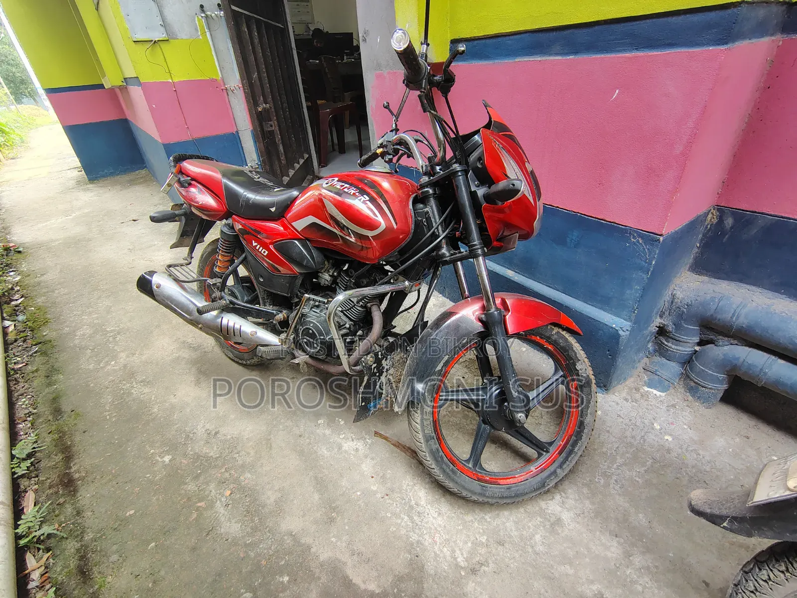 Victory Hammer 2013 Red