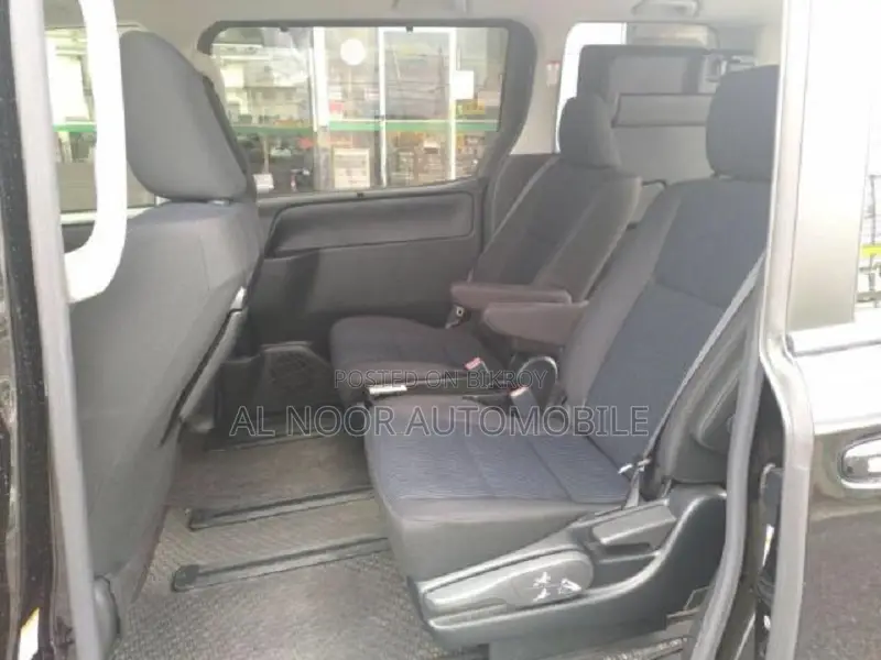 Toyota Noah 2021 Black