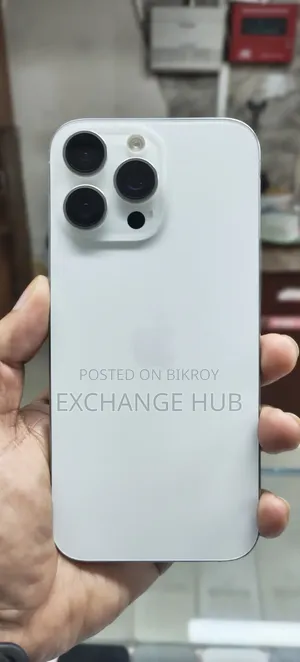 অ্যাপল আইফোন ১৬ প্রো ম্যাক্স ২৫৬ জিবি সাদা