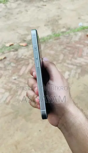 অ্যাপল আইফোন ১৫ প্রো ২৫৬ জিবি সাদা
