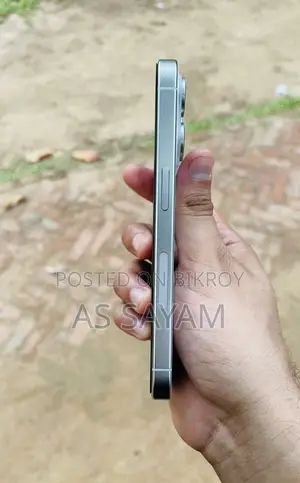 অ্যাপল আইফোন ১৫ প্রো ২৫৬ জিবি সাদা