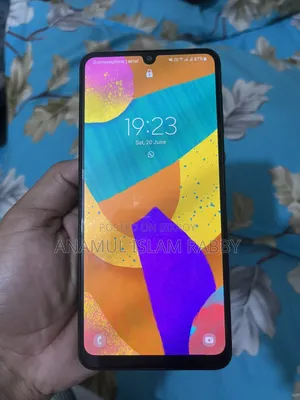 স্যামসাং গ্যালাক্সি এফ২২ ১২৮ জিবি কালো