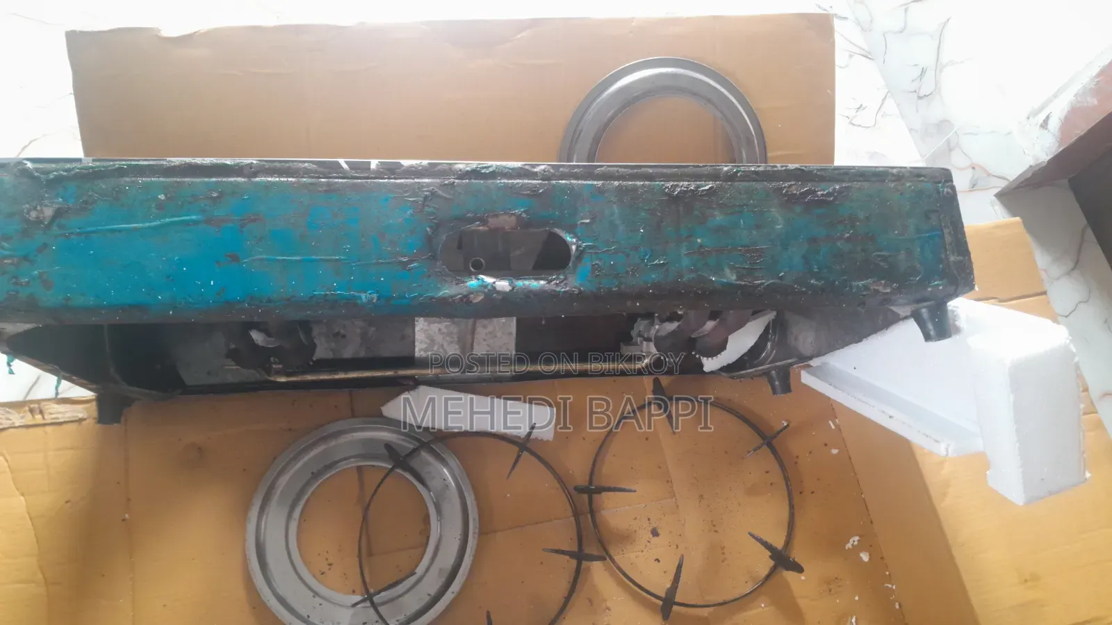 Double burner LPG stove