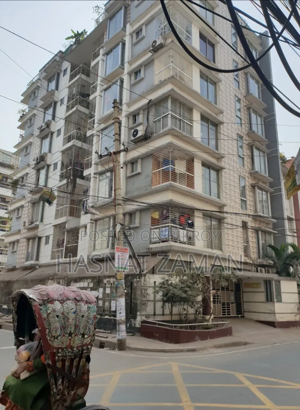 3-Bedroom Apartment in Usufzai Cottage, Mohammadpur for rent