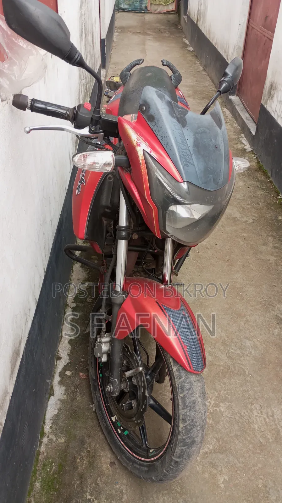 TVS Apache RTR 160 2V 2022 Red