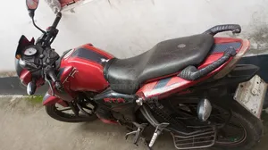TVS Apache RTR 160 2V 2022 Red