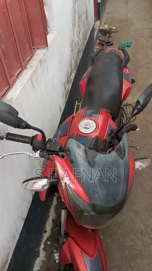 TVS Apache RTR 160 2V 2022 Red