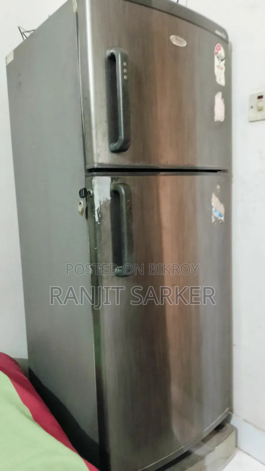 Whirlpool Mastermind ২২০-লিটার ডাবল ডোর রেফ্রিজারেটর।