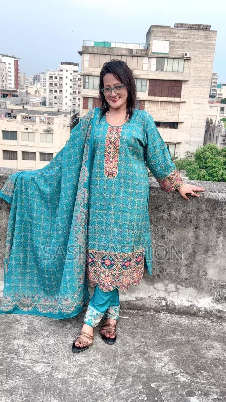 সিল্ক রেডিমেড থ্রি-পিস