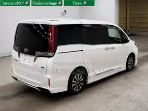 Toyota Esquire 2021 Pearl