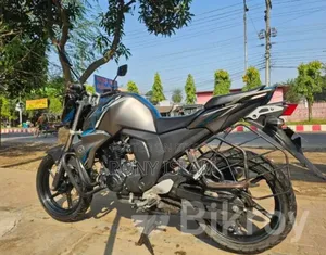 Yamaha FZ 2018