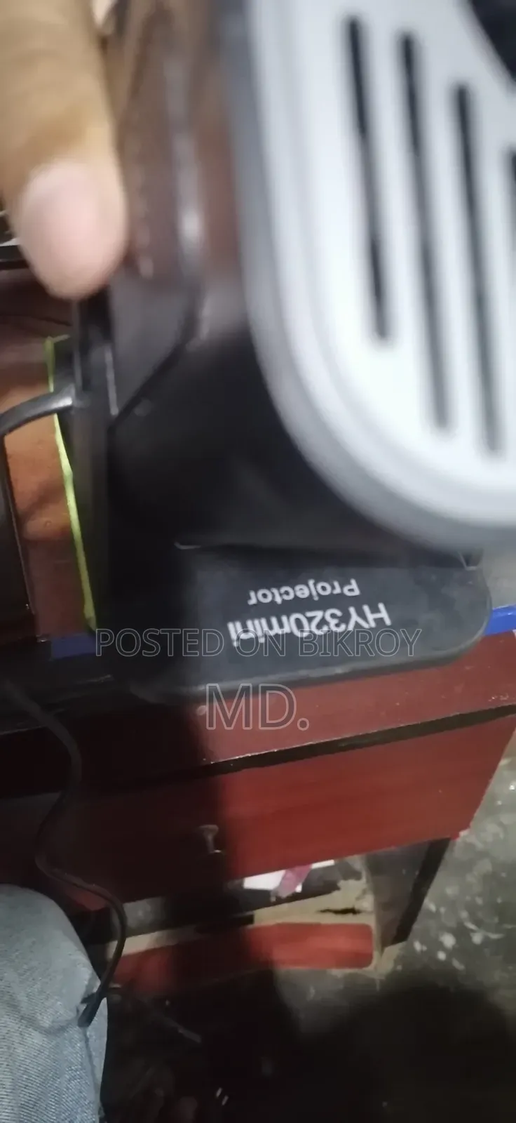 Hy320 Mini Projector