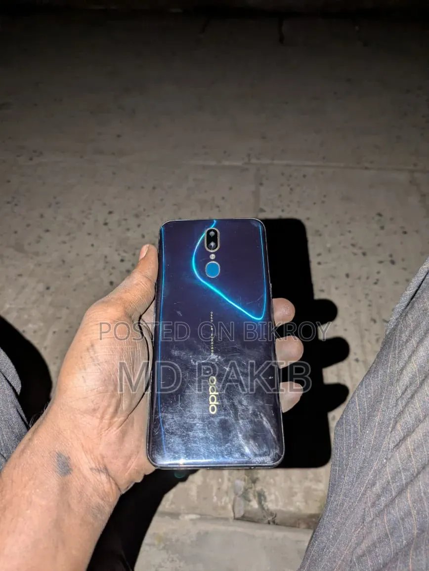 Oppo F11 128 GB Black