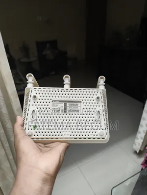 Tenda F3 Router