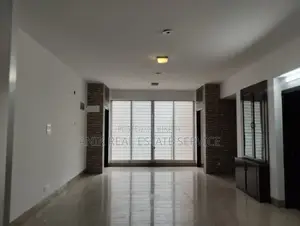 বনানীতে ২৭০০ বর্গফুটের অফিস স্পেস ভাড়ার জন্য