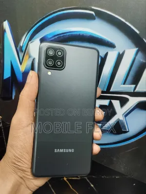 স্যামসাং গ্যালাক্সি এ১২ ৬৪ জিবি কালো