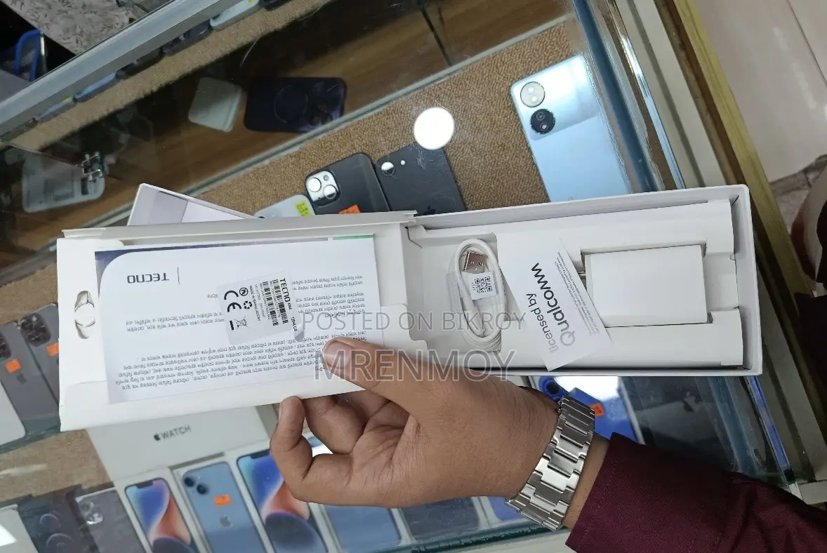 নতুন টেকনো স্পার্ক ৫০ ১২৮ জিবি কালো
