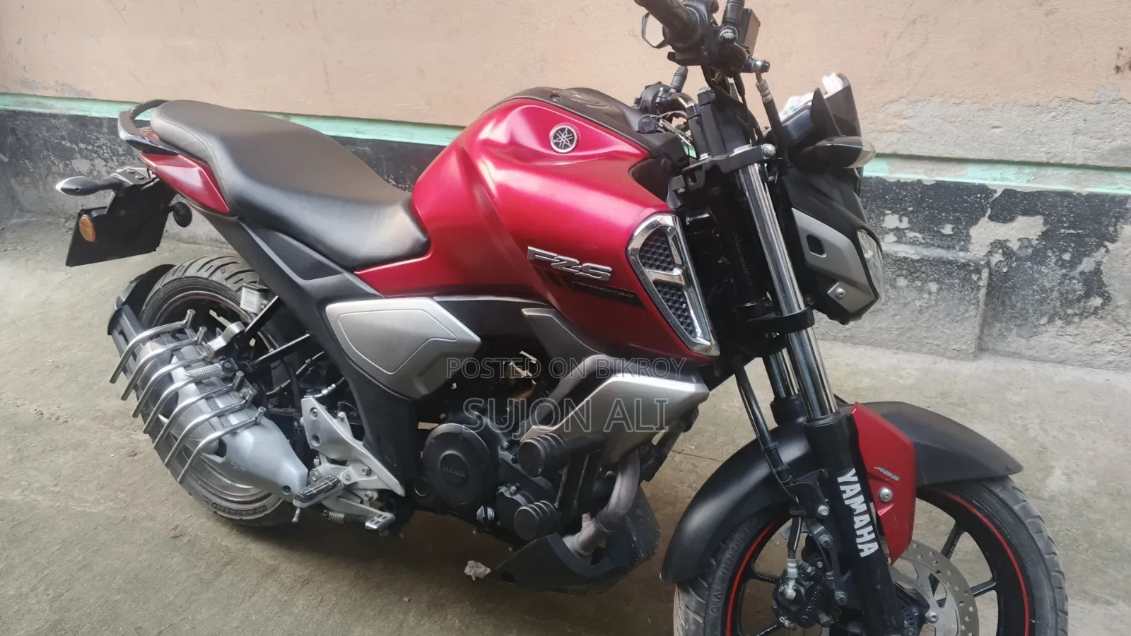 Yamaha FZS V3 2023 Red