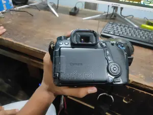 Canon 70D With 18-135mm Zoom Lens Full Setup