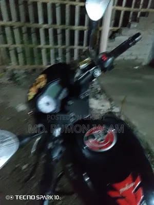 বাজাজ পালসার ১৫০ ২০২২ কালো