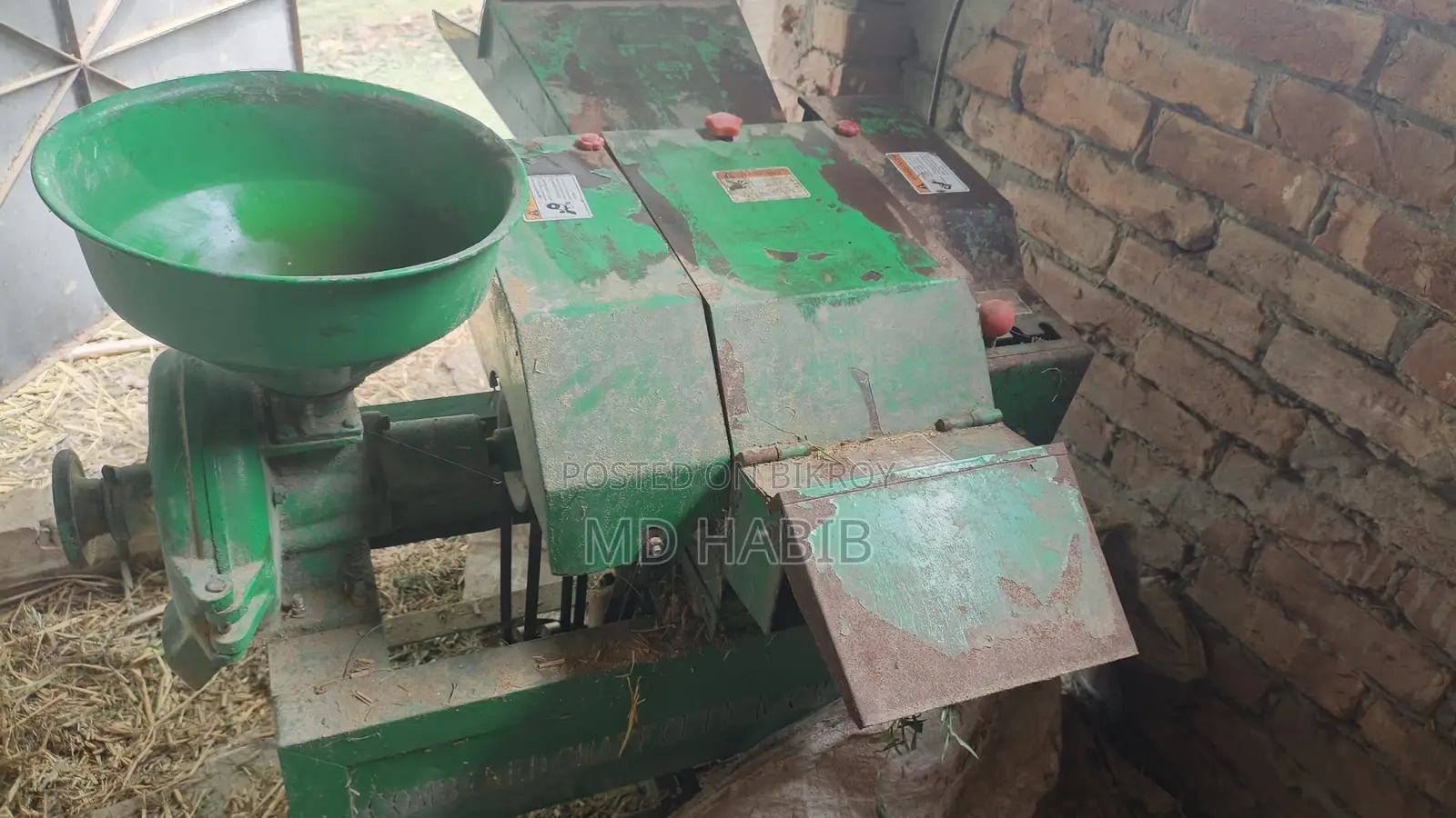 Straw and Grass Cutting Machine