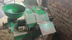 Straw and Grass Cutting Machine