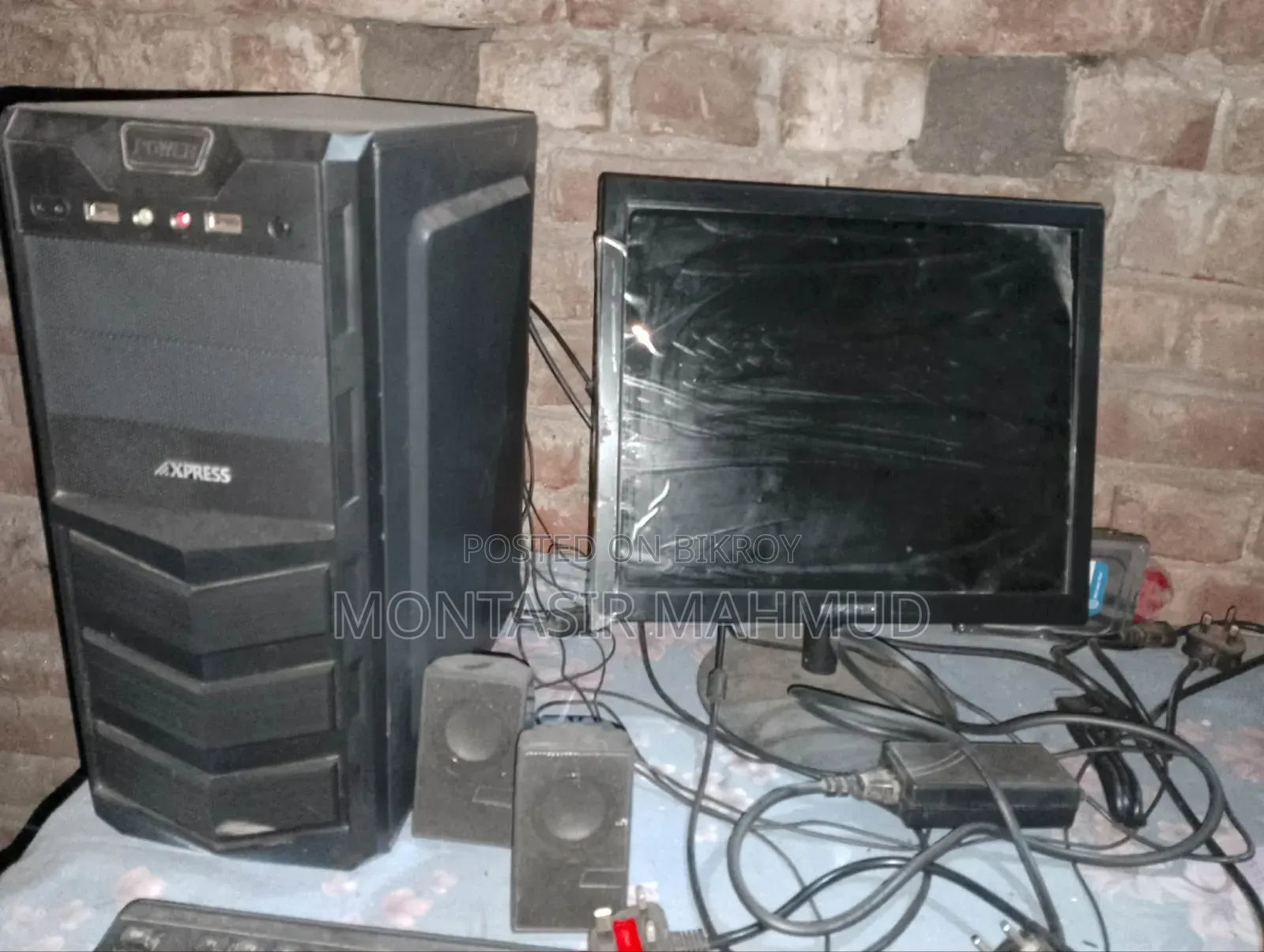 Desktop Computer 4GB Intel Core 3 SSD 1T