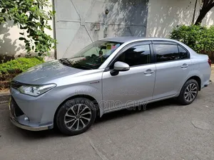 Toyota Axio 1.5 G 2WD 2015 Silver