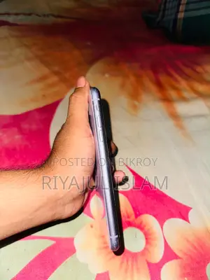 Apple iPhone 11 64 GB Purple