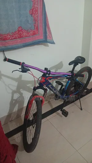 Used Only 4 Month. There Are No Scratches on the Bicycle.