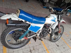 Honda XL 125 2000 White