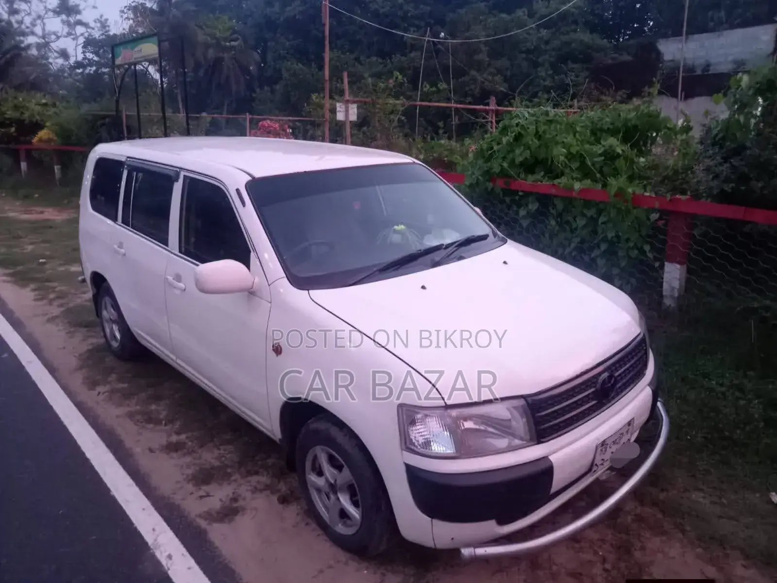 Toyota Probox 2004 White