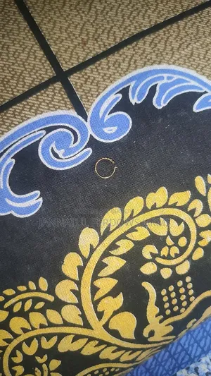 Auntie Nose Pin