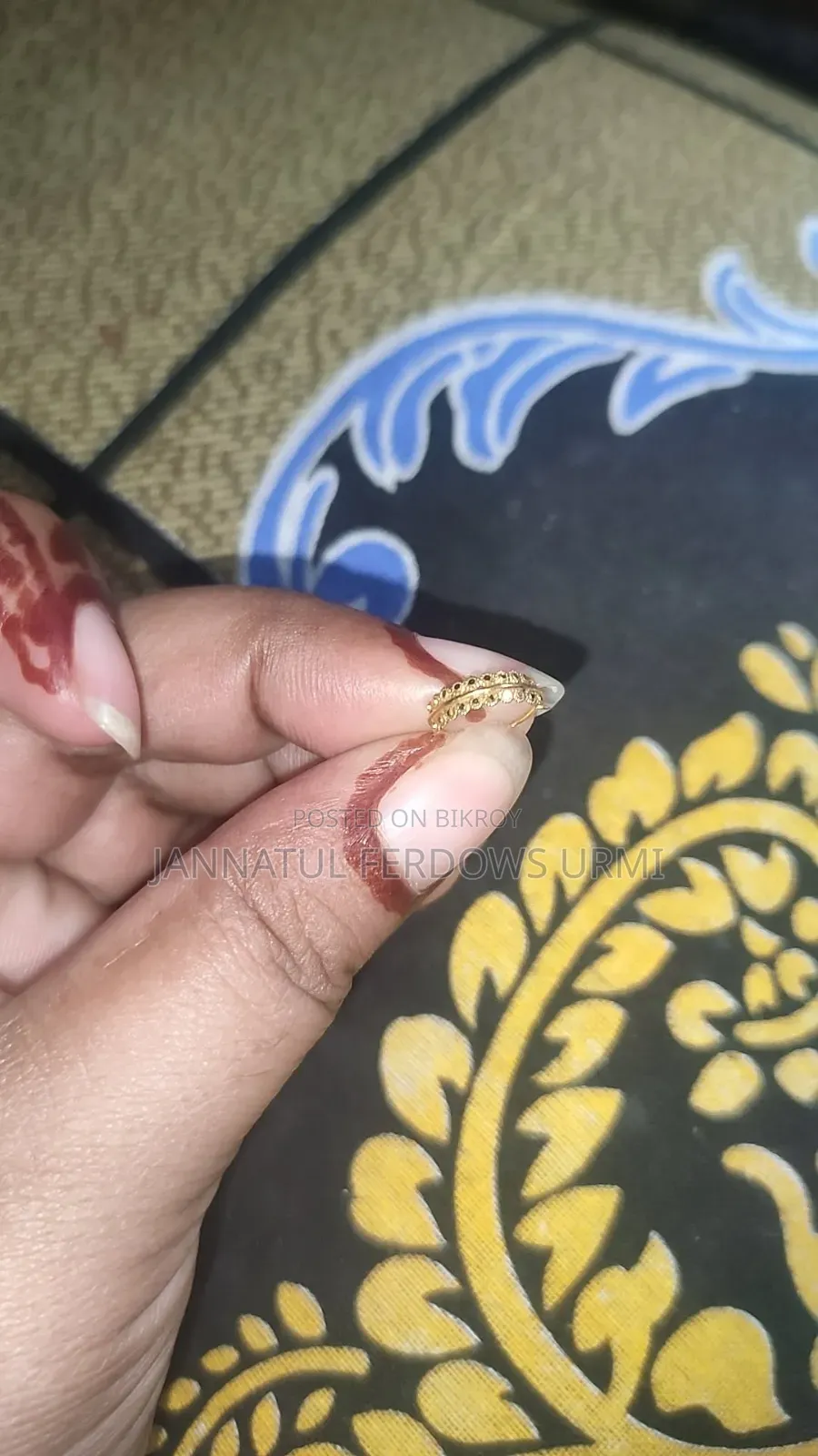 Auntie Nose Pin