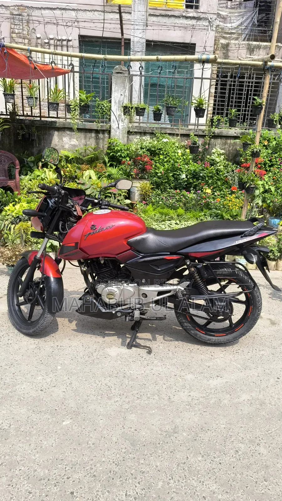 Bajaj Pulsar 150 2013 Red