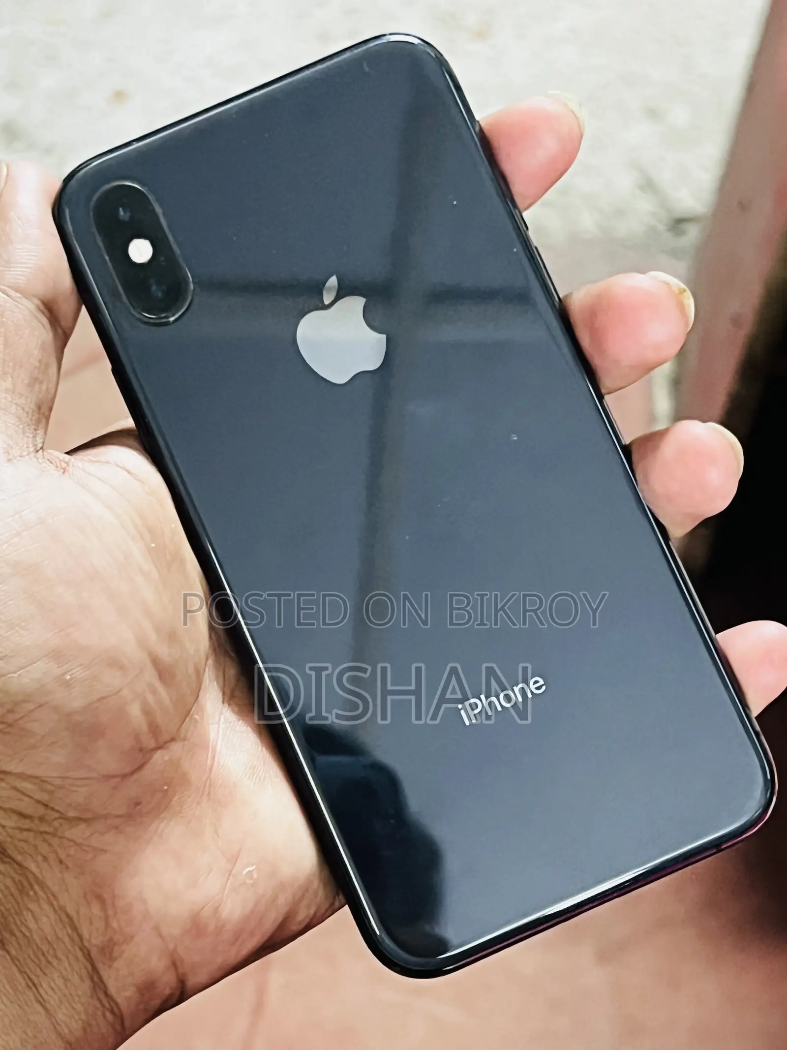 অ্যাপল আইফোন এক্সএস ৬৪ জিবি ব্ল্যাক