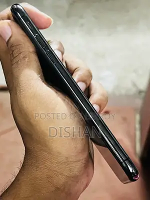 অ্যাপল আইফোন এক্সএস ৬৪ জিবি ব্ল্যাক