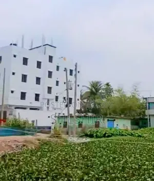 জরুরী জমি বিক্রয় হবে